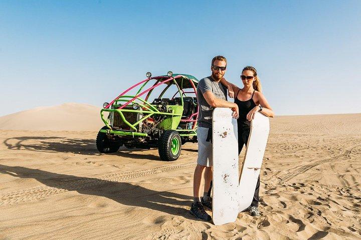 Huacachina, Buggies y Sandboarding