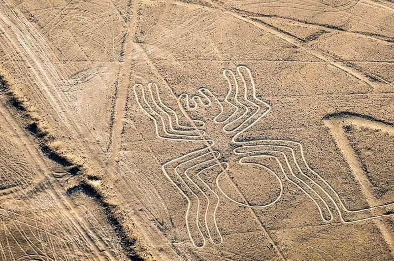 Líneas de Nazca — Sobrevuelo o miradores